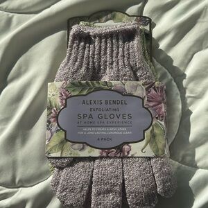 Alexis Bendel Exfoliating Spa Gloves - Lavender and Green